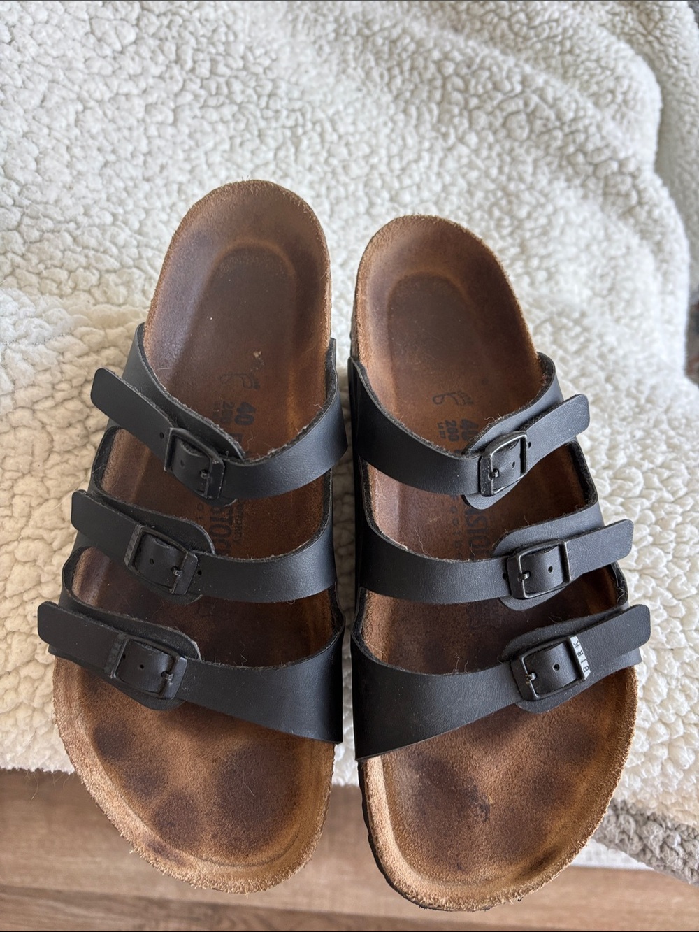 🖤 Birkenstock Black Leather 3-Strap Sandals – Women’s